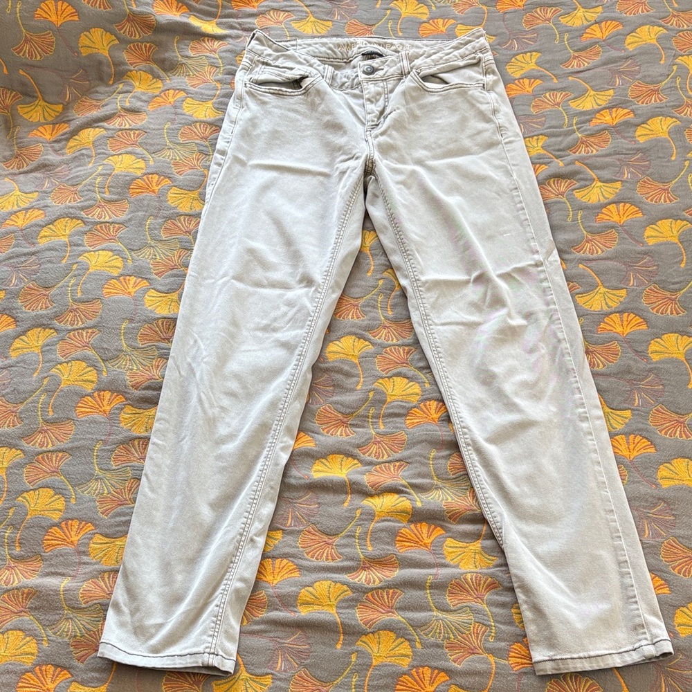 American Eagle Tomgirl Super Stretch Distressed Pants, 4 long